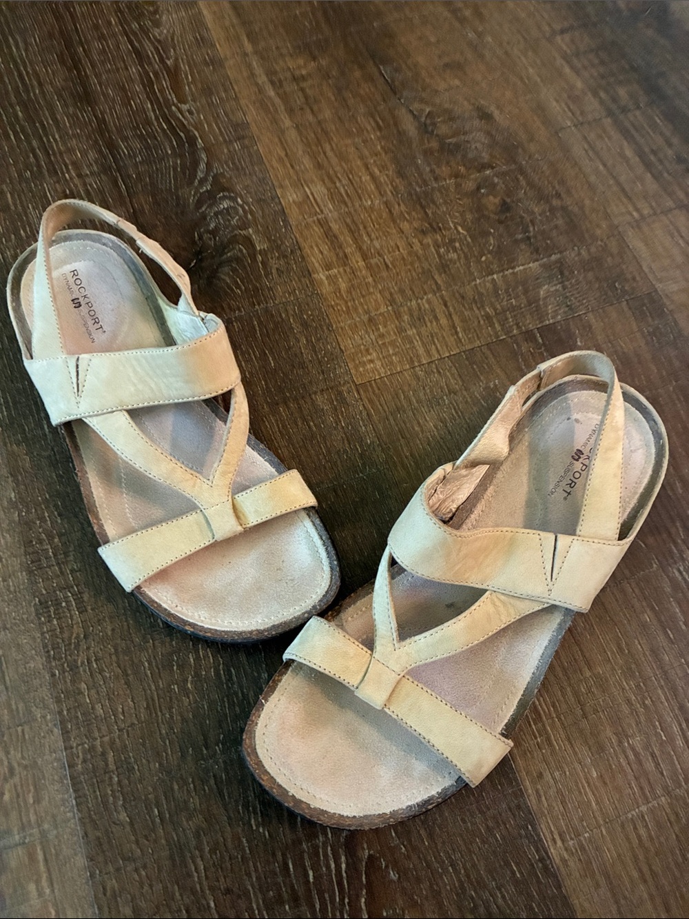 Rockport Sandals leather Cream Tan size 6
